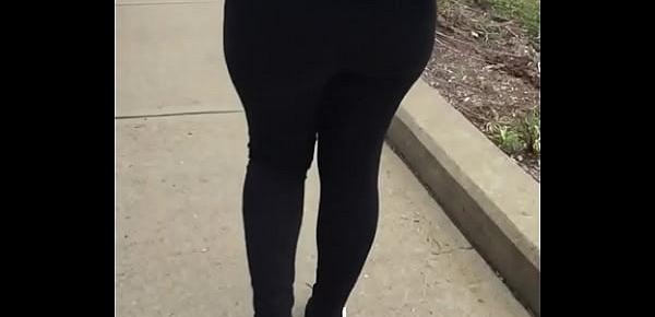 vouyer thick big bubble butt booty classmate candid ass jiggling while walking